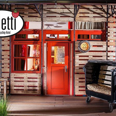 Karls Hotel Alles Paletti Рёверсхаген Экстерьер фото